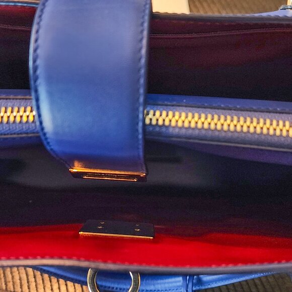 Salvatore Ferragamo Blue Leather Marlene Tote - Picture 7 of 8